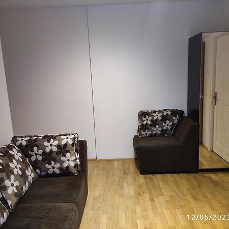 Fabian Central Apartment Bucarest Extérieur photo