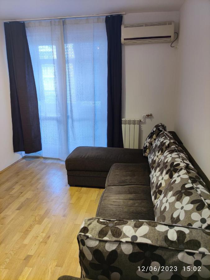 Fabian Central Apartment Bucarest Extérieur photo